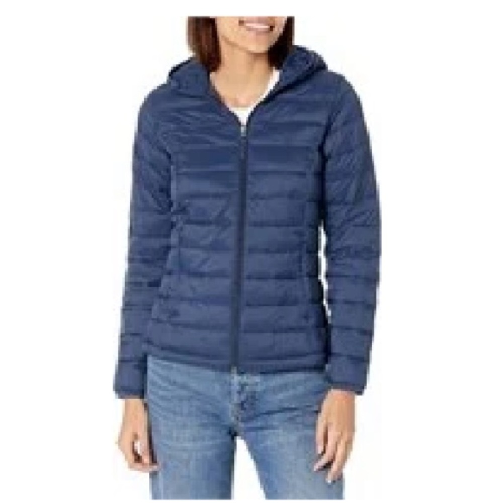 AMAZON ESSENTIALS Ladies puffer jacket